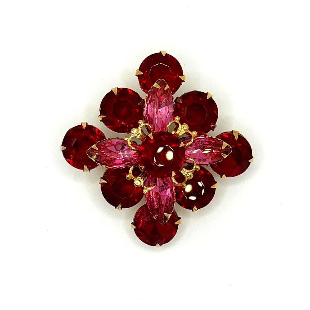 Vintage Gold‑Tone Floral Brooch – Ruby/Pink Glass Stones (c. 1940s–1950s) - Picture 1 of 2